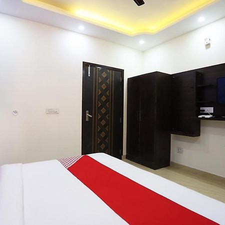 Hotel Oyo Flagship 42619 Diamond Key Delhi  Esterno foto