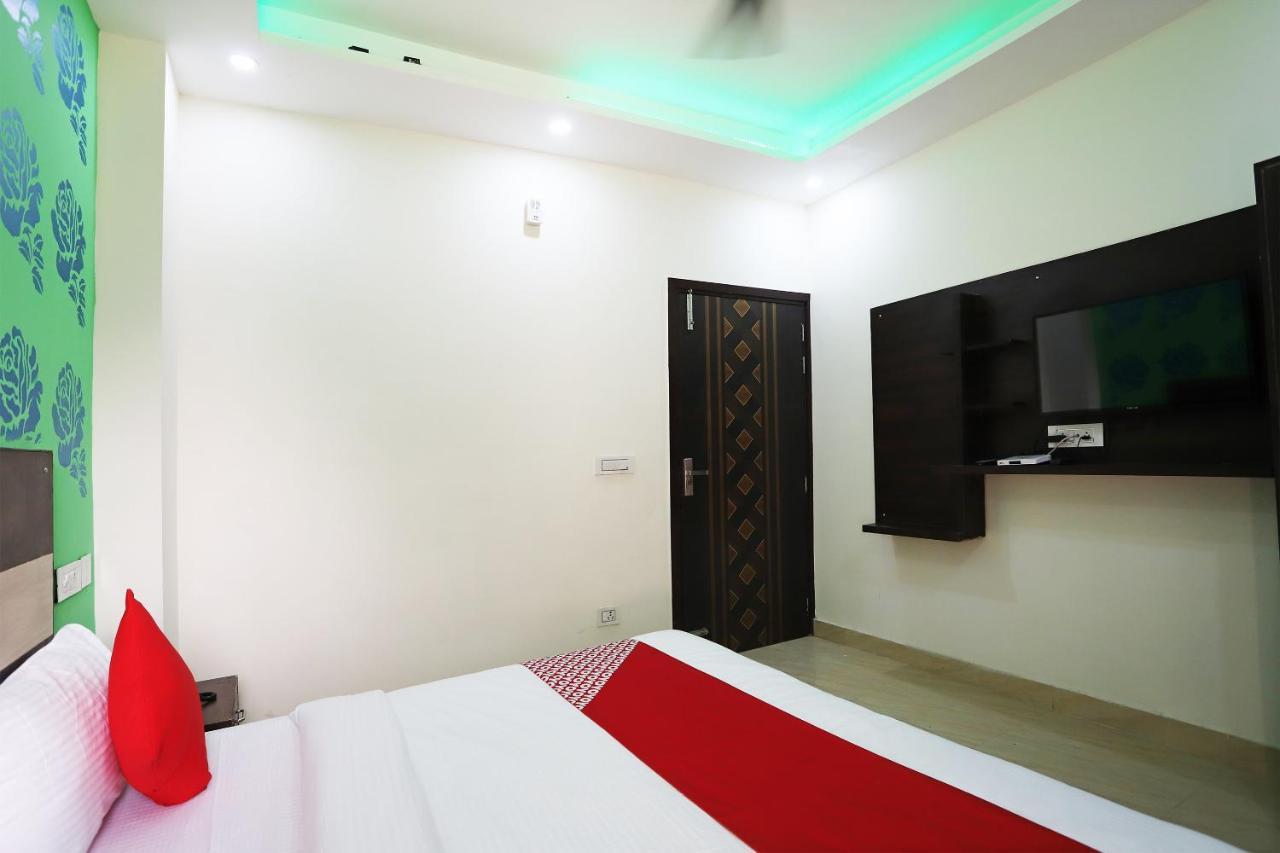 Hotel Oyo Flagship 42619 Diamond Key Delhi  Esterno foto