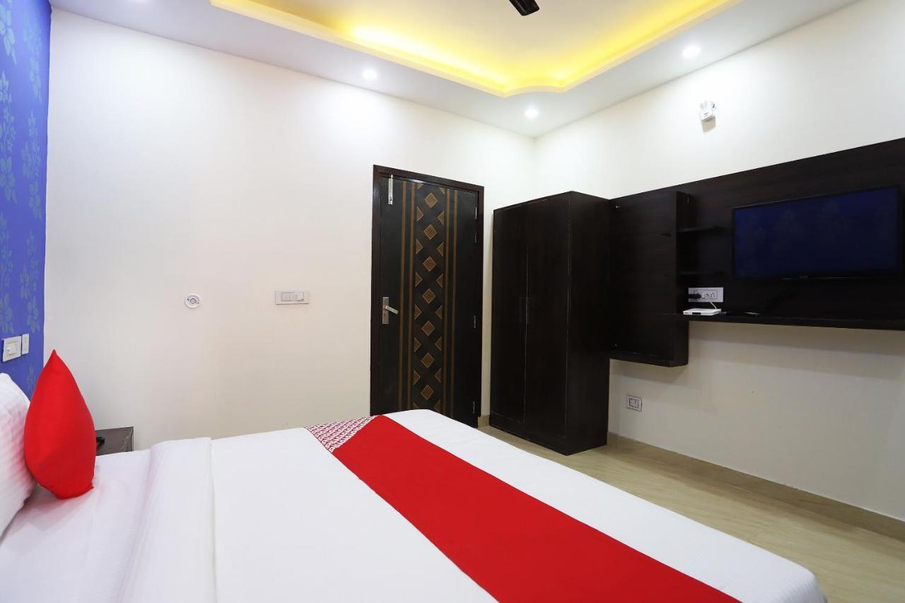 Hotel Oyo Flagship 42619 Diamond Key Delhi  Esterno foto